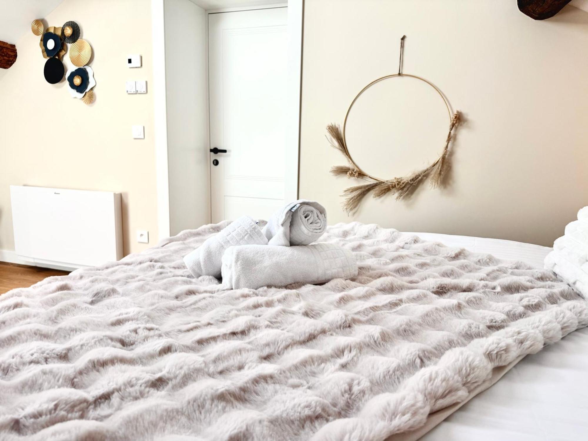 Hotel Particulier Adult Only Les Reveries Du Clos Spa Degustation Et Diner Sur Reservation Pommard Luaran gambar